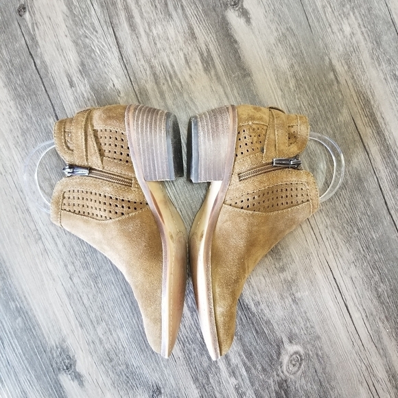 Vince Camuto Perforated Heeled Ankle Boots - Picture 4 of 8